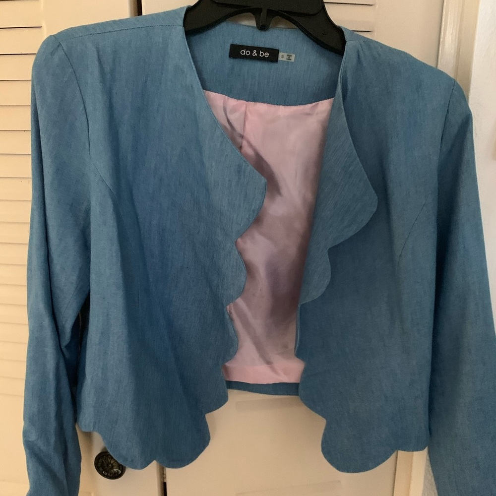 Scalloped Crop Jean Blazer